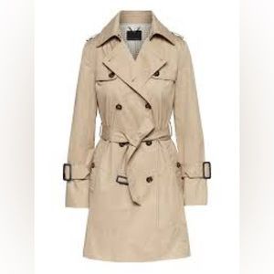 Banana Republic Water-Resistant Classic Trench Coat with Elephant Print Lining